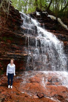 Shayna Bazzoni at Kama Creek Falls off Highway 17