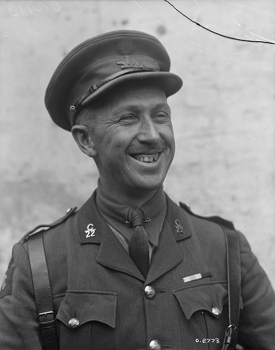 Major Vanier is shown in with the collar badges of the 22nd Battalion, and wearing the service ribbons for the Military Cross and another award or campaign ribbon. © Canada. Dept. of National Defence | Ministère de la Défense nationale  / Library and Archives Canada | Bibliothèque et Archives Canada / PA-002777