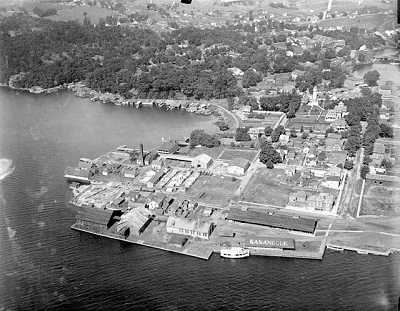 An aerial view of Gananoque, 1920 © Library and Archives Canada | Bibliothèque et Archives Canada / PA-030654