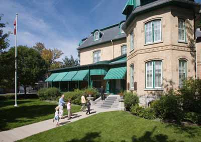 Corner view showing the original materials and craftsmanship of the exterior of the residence. © Parks Canada Agency / Agence Parcs Canada