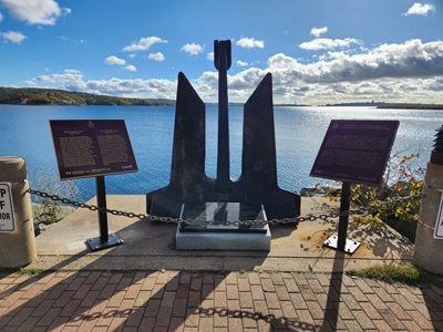 Replacement plaque installed in DeWolf Park, in Bedford, Nova Scotia © Parks Canada | Parcs Canada, 2024.