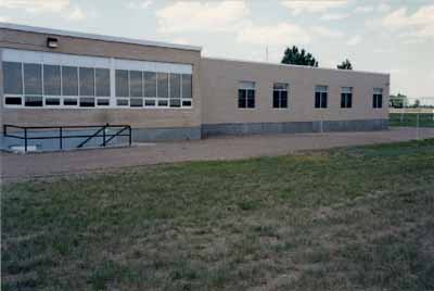 Side view of Ralston School (R2), 1996. © Department of National Defence / Ministère de la Défense nationale, 1952.