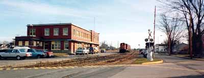 Panoramic view of the railroad yard and railway station, 1993. (© Cliché Bergeron Gagnon inc., automne 1993.)