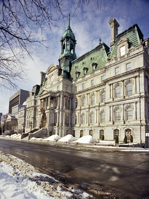 General view of Montréal City Hall showing its fine masonry work, 1994. © Parks Canada Agency / Agence Parcs Canada, P St. Jacques, 1994.