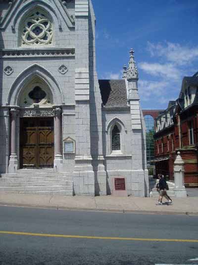 Detail view of St. Mary's Basilica, showing the decorative stone carving, 2007. © Parks Canada Agency / Agence Parcs Canada, 2007.