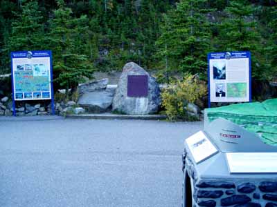 General view showing the plaque. © Parks Canada Agency / Agence Parcs Canada