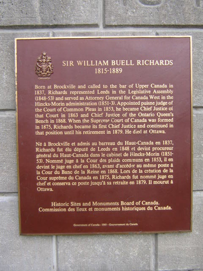 Vue de la plaque de la CLMHC © Parks Canada