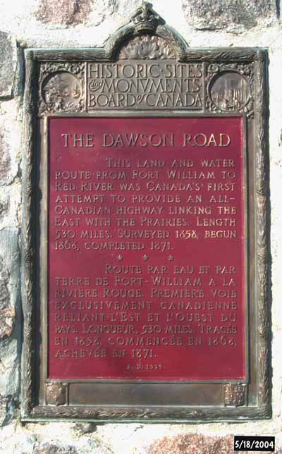 Original plaque dating from 1939 (© ©Parks Canada Agency / Agence Parcs Canada, 2004)