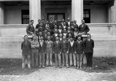 (Relief Projects - No. 28). Frontier College at the RCAF station, Trenton, Ont. Oct. 1933 (© Canada. Dept. of National Defence | Défense Nationale / Library and Archives Canada | Bibliothèque et Archives Canada / PA-035241)