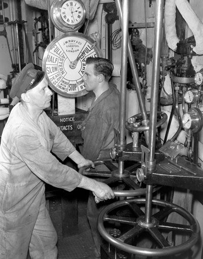 Founding of the Canadian Naval Service © Lt George A. Lawrence / Canada. Dept. of National Defence | Département de la Défense Nationale / Library and Archives Canada | Bibliothèque et Archives / PA-106533