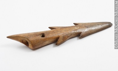 Thule 1000-1700, ivory © Musée McCord Museum / M21119