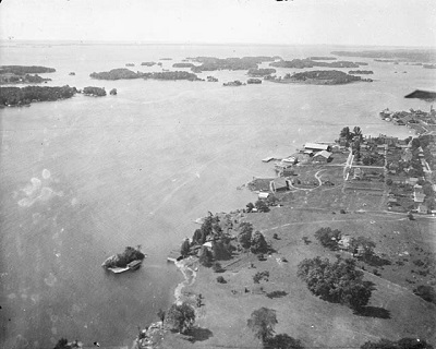 An aerial view of Gananoque, 1920 © Library and Archives Canada | Bibliothèque et Archives Canada / PA-030649