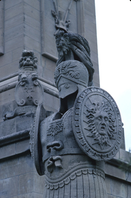 Queenston Heights, detail of Brock's Monument showing its Queenston limestone material and high level of craftsmanship. © Parks Canada / Parcs Canada