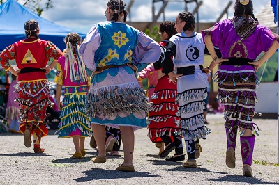 Timiskaming First Nation Pow-wow at Obadjiwan-Fort-Témiscamingue NHS, June 21, 2017. © Parcs Canada | Parks Canada, Stéphane Fortin, 2017