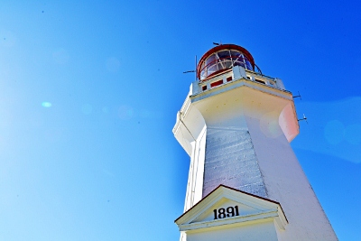 Detail of the Carmanah Point lighthouse showing the date of light station was established © Parks Canada | Parcs Canada